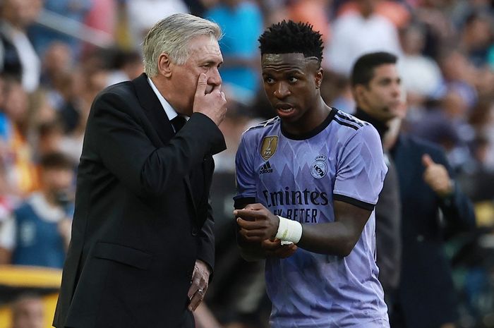 Carlo Ancelotti berbicara soal strategi timnya jelang final Copa del Rey lawan Barcelona.