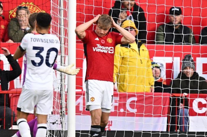 Kontrak Rasmus Hojlund harus diputus sekarang juga karena ia tidak layak bermain untuk Manchester United.