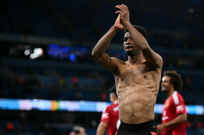 Kalau ingin seperti Cristiano Ronaldo di masa depan, wonderkid Manchester United, Amad Diallo, dilarang menjadi kaki kaca.