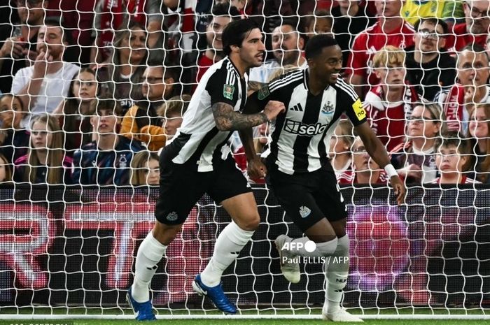 Newcastle United selalu menang dengan skor meyakinkan atas Aston Villa dalam 3 pertemuan terakhir di Liga Inggris.