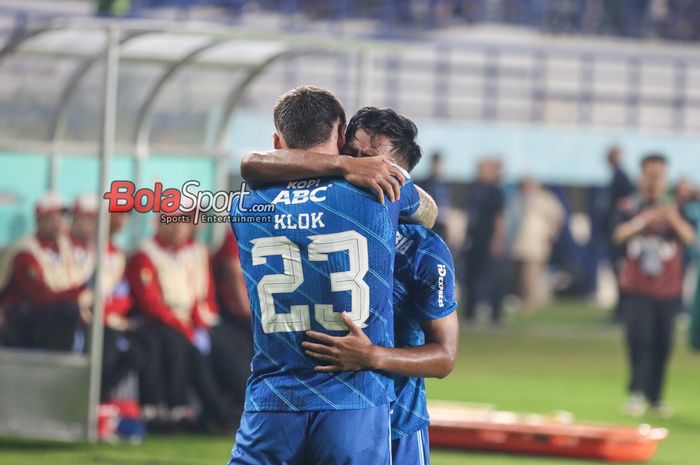 Bojan Hodak liburkan latihan Persib Bandung seusai merayakan gelar juara Liga 1 2024/2025.