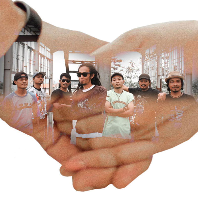 spot_img