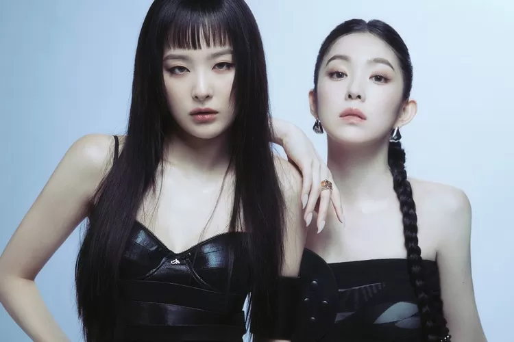Irene dan Seulgi Red Velvet menjadi pembicaraan hangat sejak perilisan mini album TILT (X @RVsmtown)