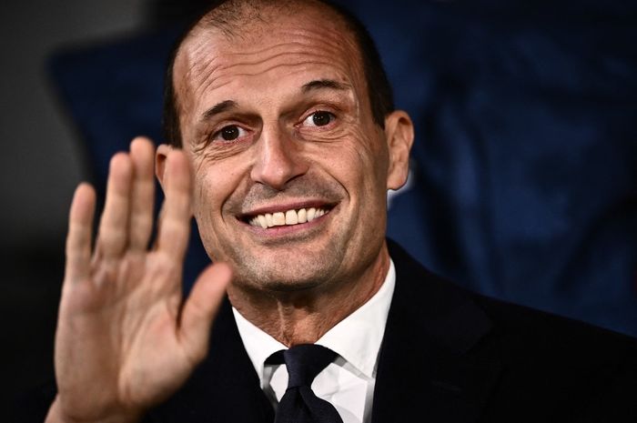 Massimiliano Allegri diklaim tidak akan melatih AC Milan musim depan.