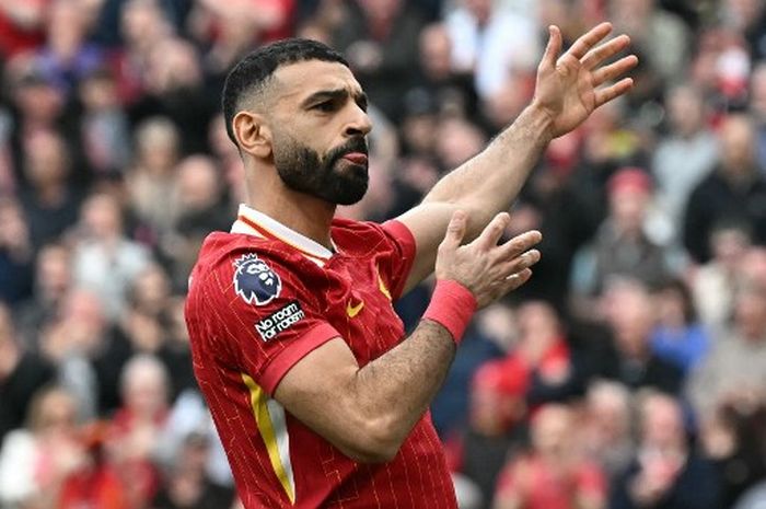 Mohamed Salah resmi memperpanjang kontrak dengan Liverpool. Keputusan tersebut membuat rekor Wayne Rooney terancam.