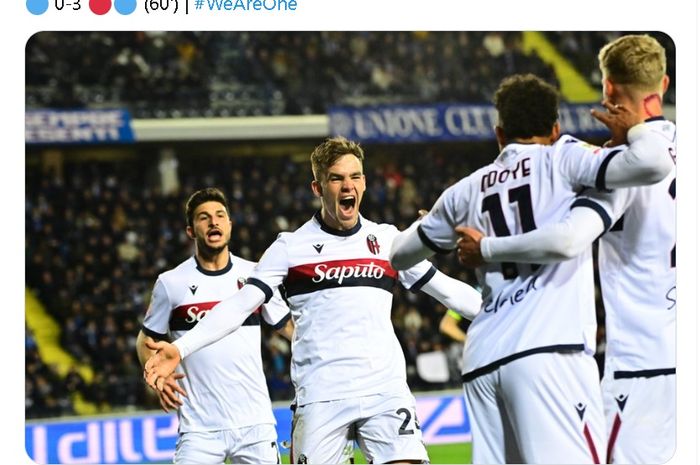 Thijs Dallinga merayakan gol yang dicetaknya dalam kemenangan 3-0 Bologna atas Empoli di leg pertama semifinal Coppa Italia, Selasa (1/4/2025) di Stadion Carlo Castellani.