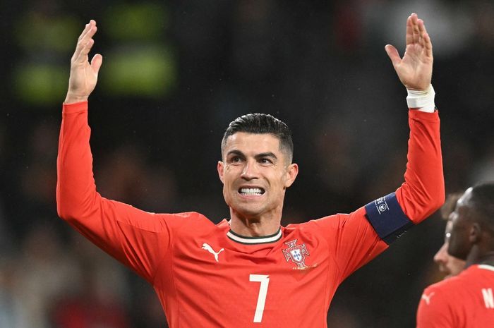 Meski dianggap bukan pemain yang luar biasa, Cristiano Ronaldo disebut selalu ada untuk klub yang membutuhkannya.