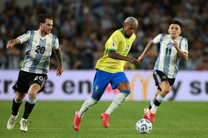 Argentina berhasil mengalahkan Brasil dalam lanjutan Kualifikasi Piala Dunia 2026 zona CONMEBOL di Estadio El Monumental, Rabu (26/3/2025) pagi hari WIB.