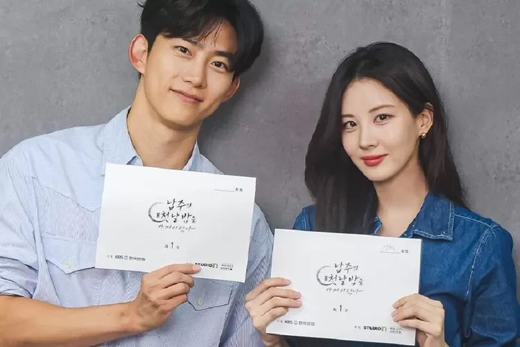 Teaser terbaru drama The First Night With The Duke telah rilis.  Beberapa adegan romantis membuat fans tidak sabar menontonnya. (X @Viki)