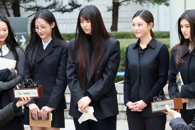 NewJeans Terancam Denda Miliaran Dari Pengadilan (Naver)