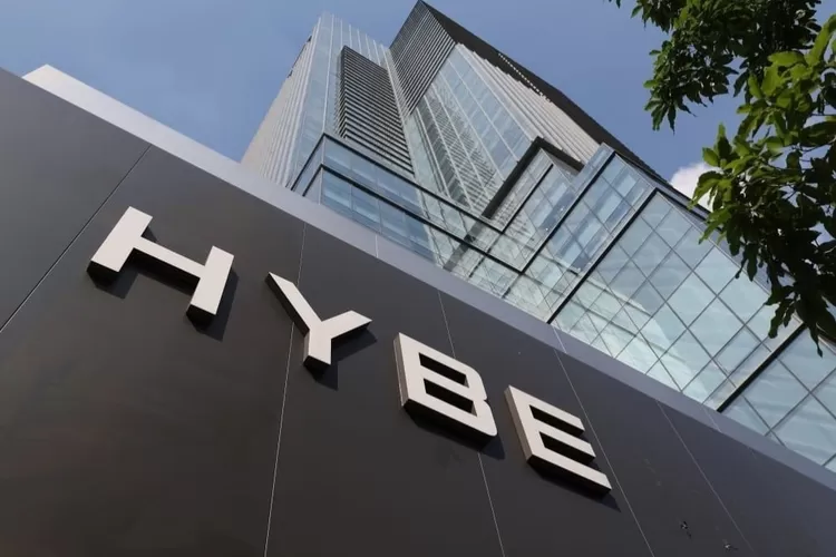 Mantan pegawai HYBE diduga lakukan insider trading, Jaksa geledah kantor pusat HYBE (Allkpop)