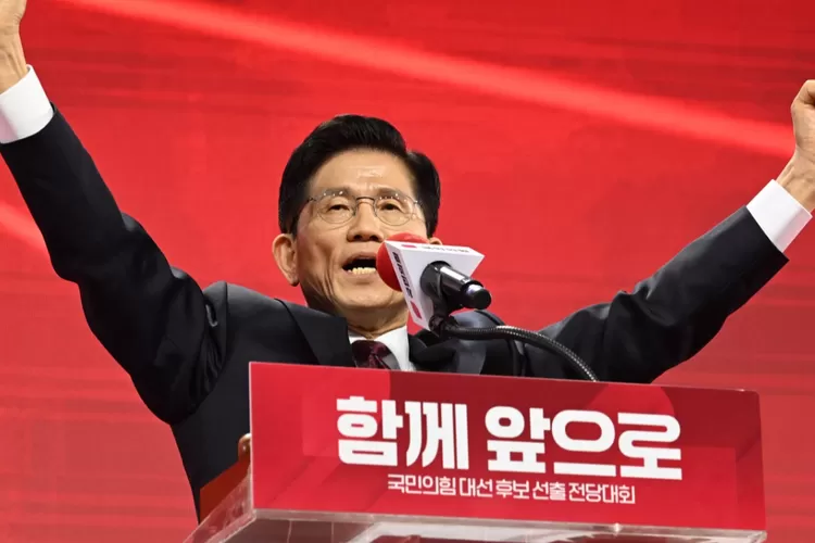 Capres Kim Moon Soo gunakan poster When Life Gives You Tangerines tuai protes (Newsis)