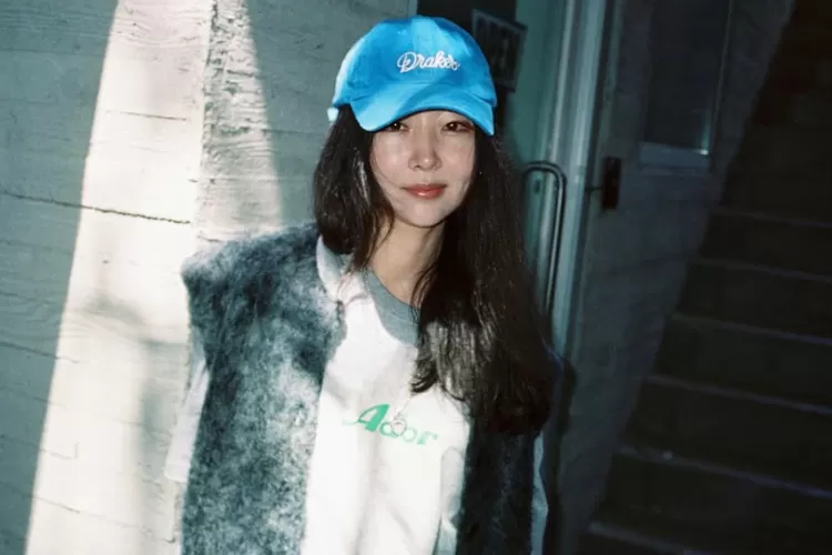 Perseteruan hukum antara mantan CEO ADOR, Min Hee Jin, dan agensi hiburan raksasa HYBE kembali memasuki babak baru di pengadilan. (Instagram @min.hee.jin)