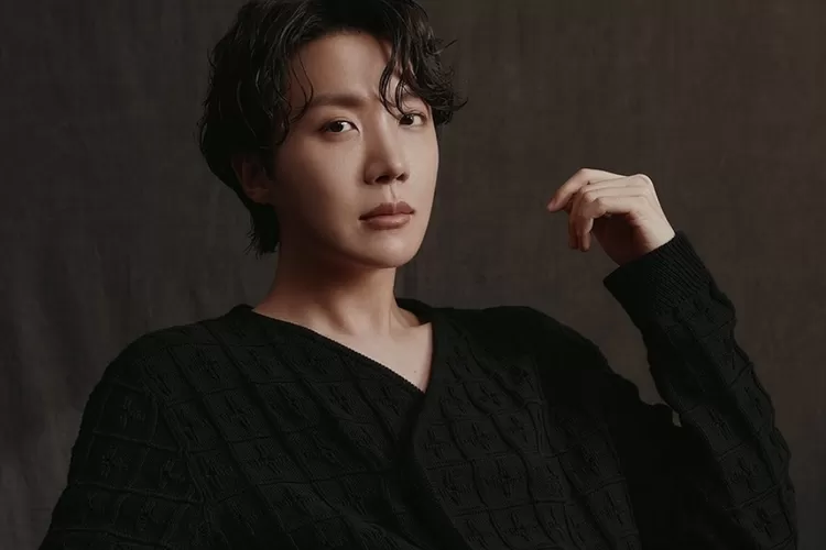 Lagu baru JHope BTS Killin It Girl tak layak tayang di stasiun TV KBS karena masalah lirik (Instagram/@uarmyhope)
