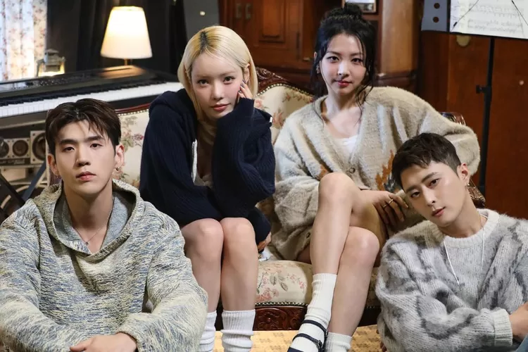 KARD comeback dengan mini album kedelapan (X/KARD_Official)