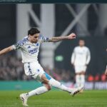 Hansi Flick Akui Skuad Barcelona Bantu Robert Lewandowski Kalahkan Kylian Mbappe dalam Perebutan El Pichichi