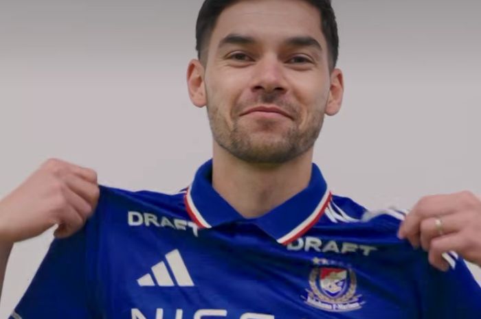 Pemain timnas Indonesia, Sandy Walsh bergabung dengan Yokohama F. Marinos.