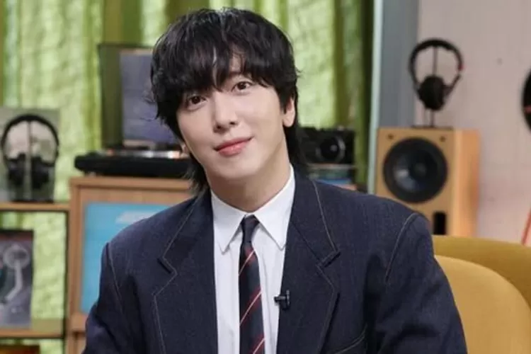 Jung Yong Hwa akan sapa penggemar dalam perayaan 10 tahun debut solo lewat konser bertajuk 2025 JUNG YONG HWA LIVE Directors Cut Our Fine Days. (Instagram @jyheffect0622)