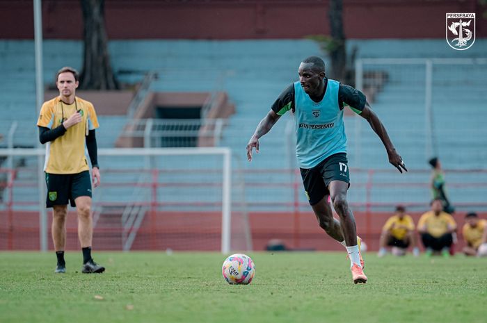Penyerang Persebaya Surabaya, Flavio Silva.