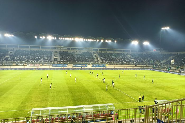 PSS Sleman melawan PSM Makassar pada pekan ke-31 Liga 1 2024-2025 di Stadion Maguwo, Sabtu (3/5/2025).