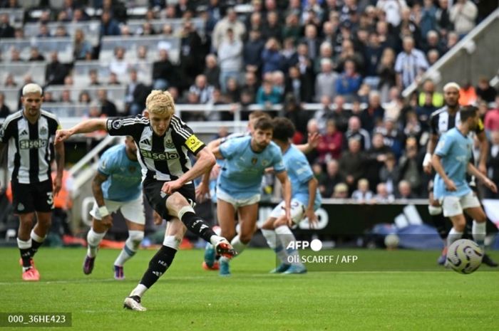 Winger Newcastle United, Anthony Gordon, menjadi target teranyar Liverpool di bursa transfer musim panas 2025.