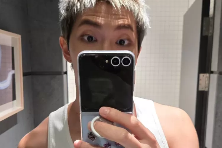 RM BTS menjelaskan beberapa hal penting untuk comeback mereka  (Weverse/Bighit )