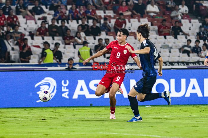 Nama Rafael Struick (kiri) tiba-tiba masuk dalam daftar pemain yang patut diwaspadai di ASEAN Cup U-23 2025 meski ia tak masuk dalam skuad Timnas U-23 Indonesia.