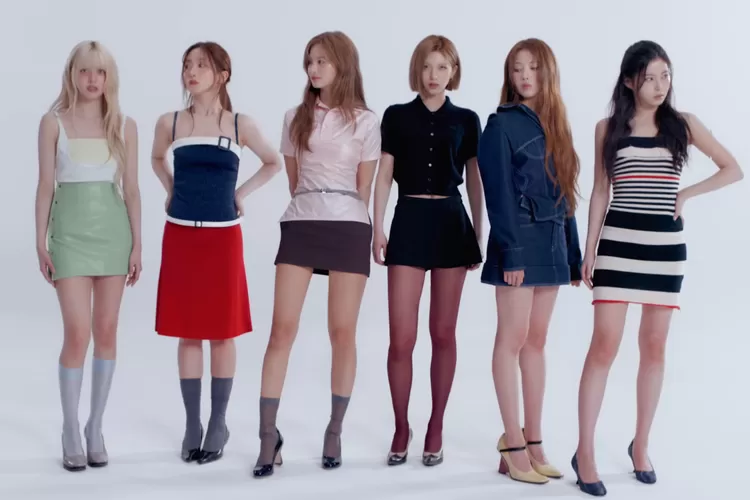 NMIXX bagikan video trailer untuk album penuh pertamanya yang bertajuk Blue Valentine (Tangkapan Layar Youtube JYP Entertainment)