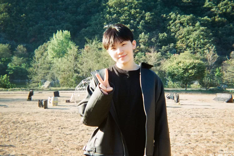 Woozi resmi menjalani tugas militernya (Weverse SEVENTEEN)