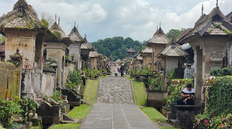 Cozzy.id - Hotel Murah - Hotel Terdekat - Penginapan Murah - Penginapan Terdekat - Booking Hotel - Desa Penglipuran Bali - Wisata Budaya di Desa Terbersih di Dunia - Sumber Gambar (TunasHijau)