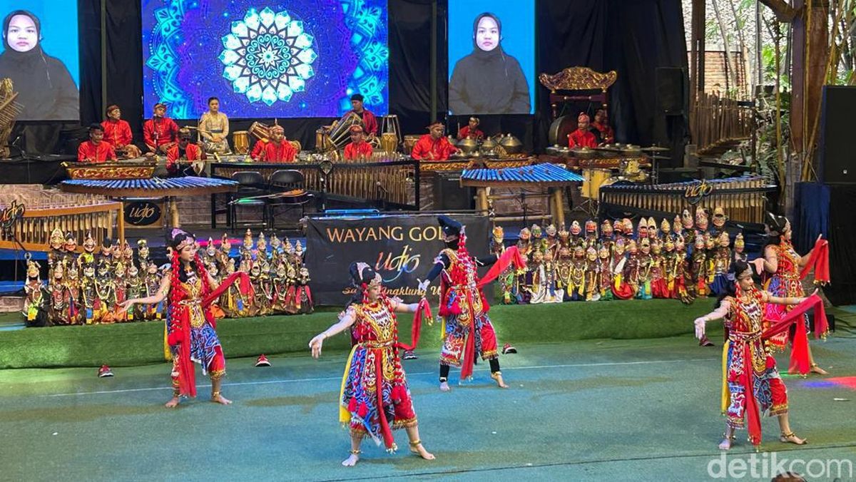 Cozzy.id - Hotel Murah - Hotel Terdekat - Penginapan Murah - Penginapan Terdekat - Booking Hotel - Saung Angklung Udjo Bandung - Wisata Budaya yang Memikat - Sumber Gambar (Detik)