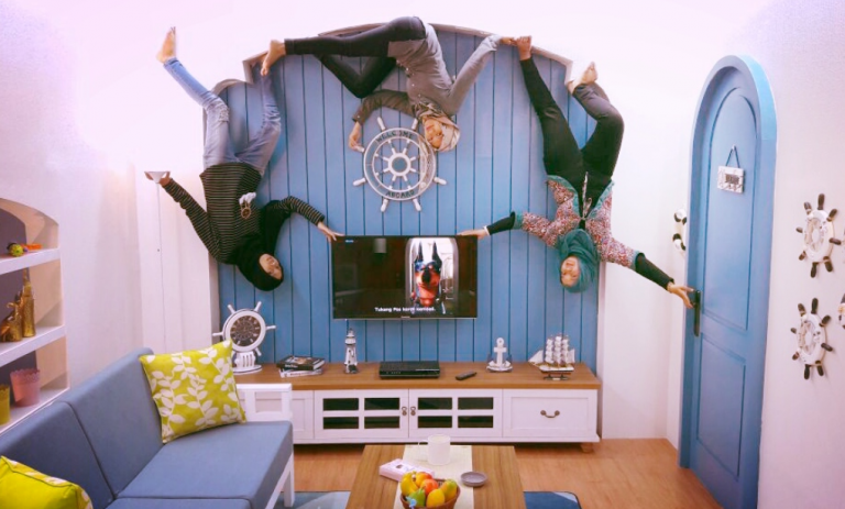 Cozzy.id - Hotel Murah - Hotel Terdekat - Penginapan Murah - Penginapan Terdekat - Booking Hotel - Weekend Pengalaman Unik di Upside Down World Bandung - Sumber Gambar (MarjayaTrans)