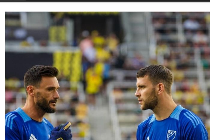Maarten Paes bersama Hugo Lloris dalam skuad MLS All-Star, Kamis (25/7/2024).  Keduanya baru saja berhadapan hari ini.