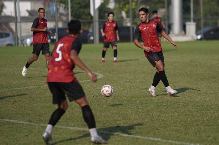 Persija Jakarta menjalani laga uji coba pramusim melawan Persiku Kudus, Sabtu (12/7/2025)