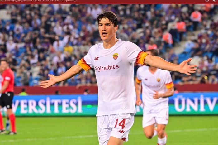 Kapten Timnas Uzbekistan, Eldor Shomurodov, dikabarkan akan dijual AS Roma ke klub Liga Turki, Istanbul Basaksehir.