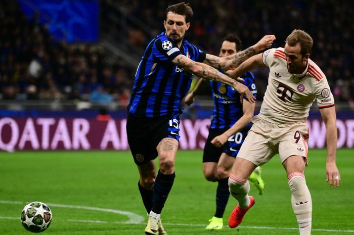 Agen memberikan bocoran soal masa depan duo bek gaek Inter Milan, Stefan de Vrij dan Francesco Acerbi.