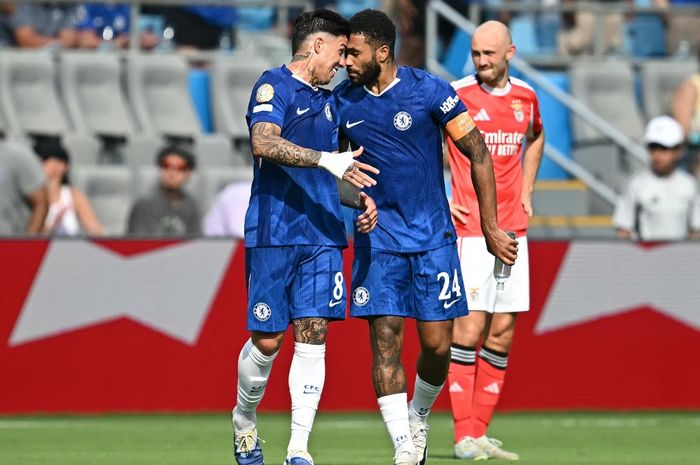 Chelsea memasang harga selangit untuk bintangnya, Enzo Fernandez (kiri), usai munculnya ketertarikan dari Real Madrid.