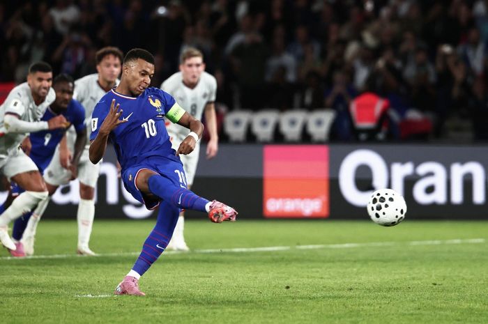 Kylian Mbappe mengalami cedera lagi usai membela Timnas Prancis melawan Azerbaijan.