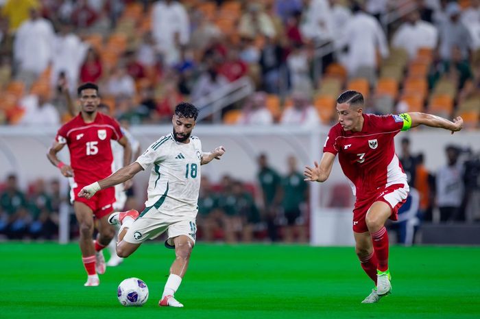 Timnas indonesia masih punya peluang lolos langsung ke Piala Dunia 2026 usai dihajar Arab Saudi.