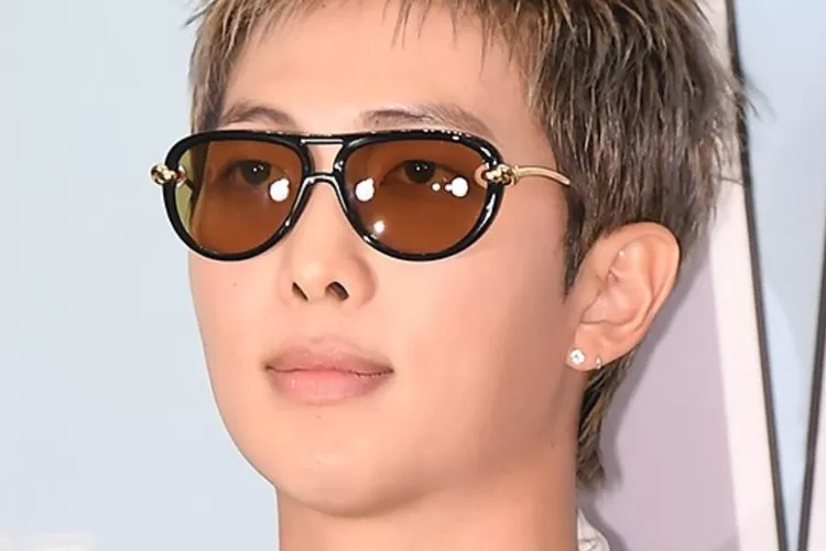 RM berikan sedikit bocoran untuk comeback BTS di tahun 2026 mendatang (Weverse/Bighit )