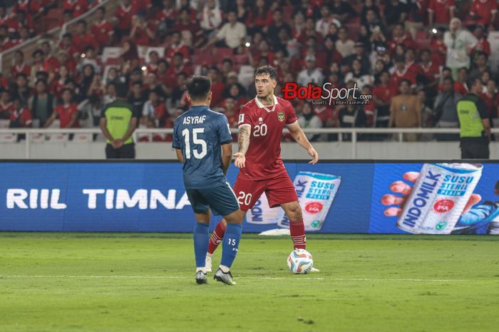 Timnas Indonesia memiliki satu pemain yang pernah menjebol gawang Timnas Irak, yakni Shayne Pattynama.