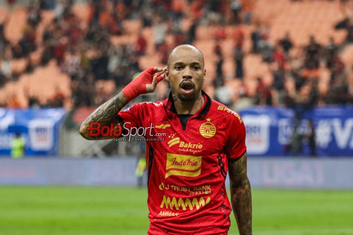 Gustavo Almeida sedang melakukan selebrasi seusai mencetak gol dalam laga pekan ke-32 Liga 1 2024/2025 antara Persija Jakarta versus Bali United di Jakarta International Stadium (JIS), Jakarta Utara, Sabtu (10/5/2025) malam.