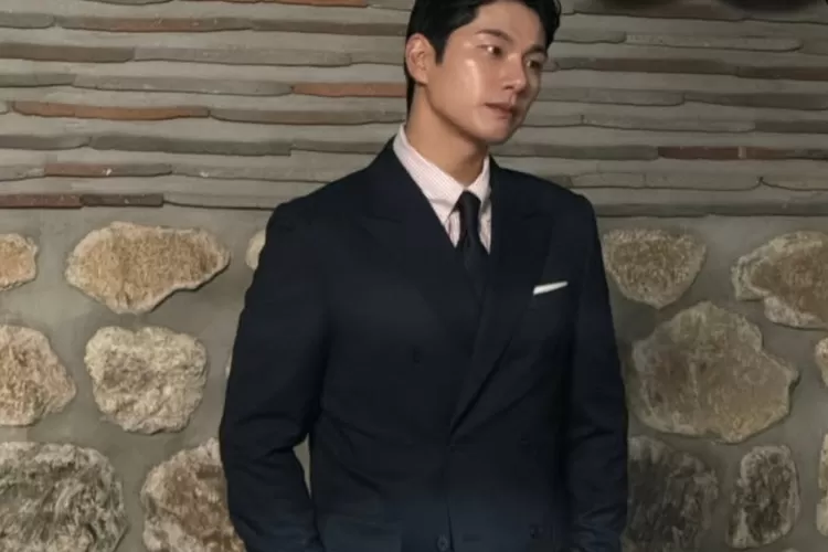 Beredar Di Dunia Maya Chat Intim Diduga Aktor Lee Yi Kyung (Instagram@luvlk89)