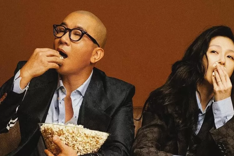 Rutin ziarah ke makam mendiang istri, DJ Koo buka suara untuk pertama kalinya ke media lokal (Instagram @voguetaiwan )