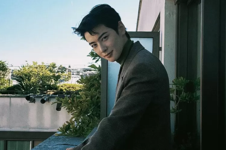 Cha Eun Woo akan merilis mini album solo keduanya bertajuk ELSE meski sedang menjalani masa wamil (Instagram @eunwo.o_c)