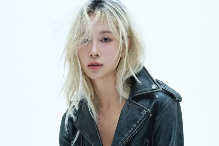 Rebranding diri dan rasa syukur: Kisah Dayoung WJSN di balik debut solonya, body (Instagram @allurekorea)
