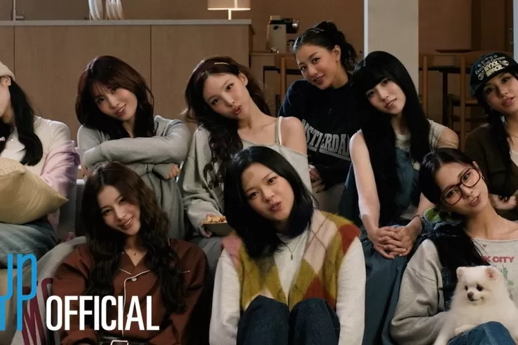 Bukan ME PLUS YOU, TWICE justru bawakan lagu lawas berikut ini (X/JYPETWICE)