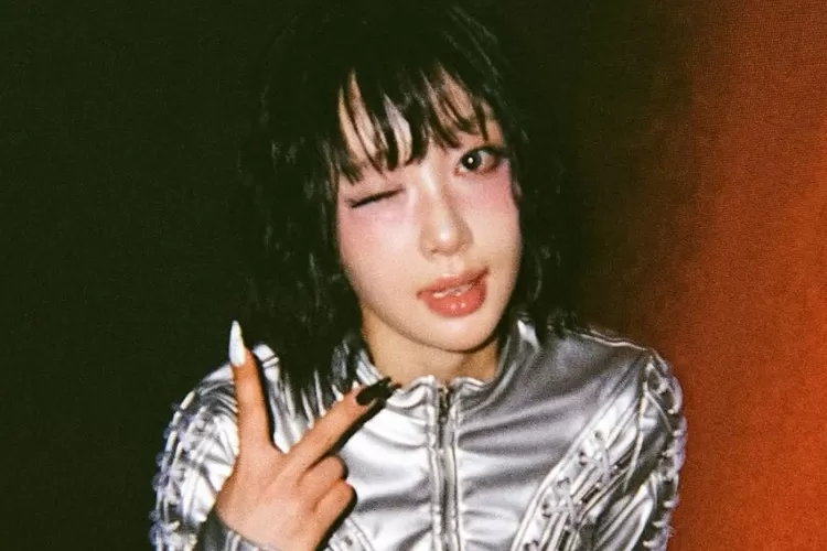 Yves eks LOONA Tampil Berani dengan lagu Ex Machina yang munculkan lirik lagu mengenai hubungan cinta antar wanita