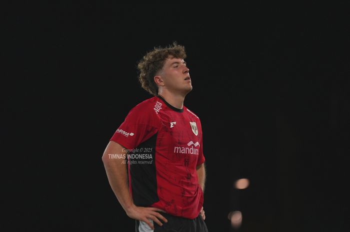 Penyerang Timnas Indonesia, Ole Romeny, saat menjalani latihan perdana bersama skuad Garuda di Arab Saudi jelang Kualifikasi Piala Dunia 2026, Jumat (3/10/2025).