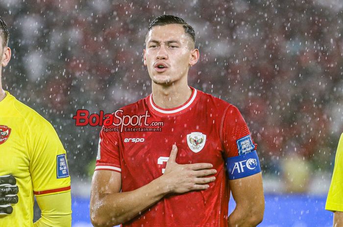 Kapten timnas Indonesia, Jay Idzes, bela Ketua Umum PSSI Erick Thohir seusai skuad Garuda gagal lolos ke Piala Dunia 2026.